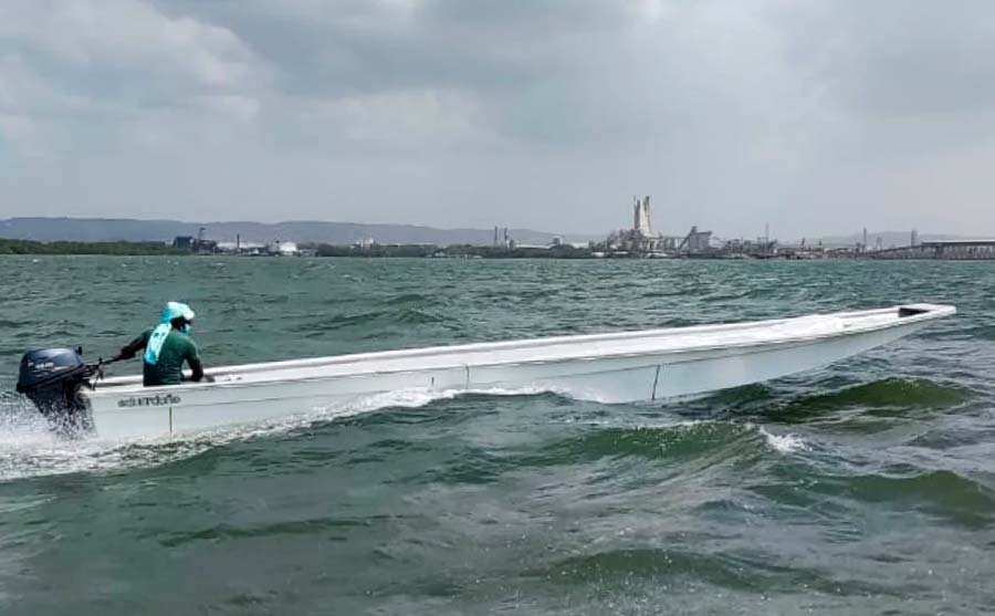 Canoe 10m Pata Larga